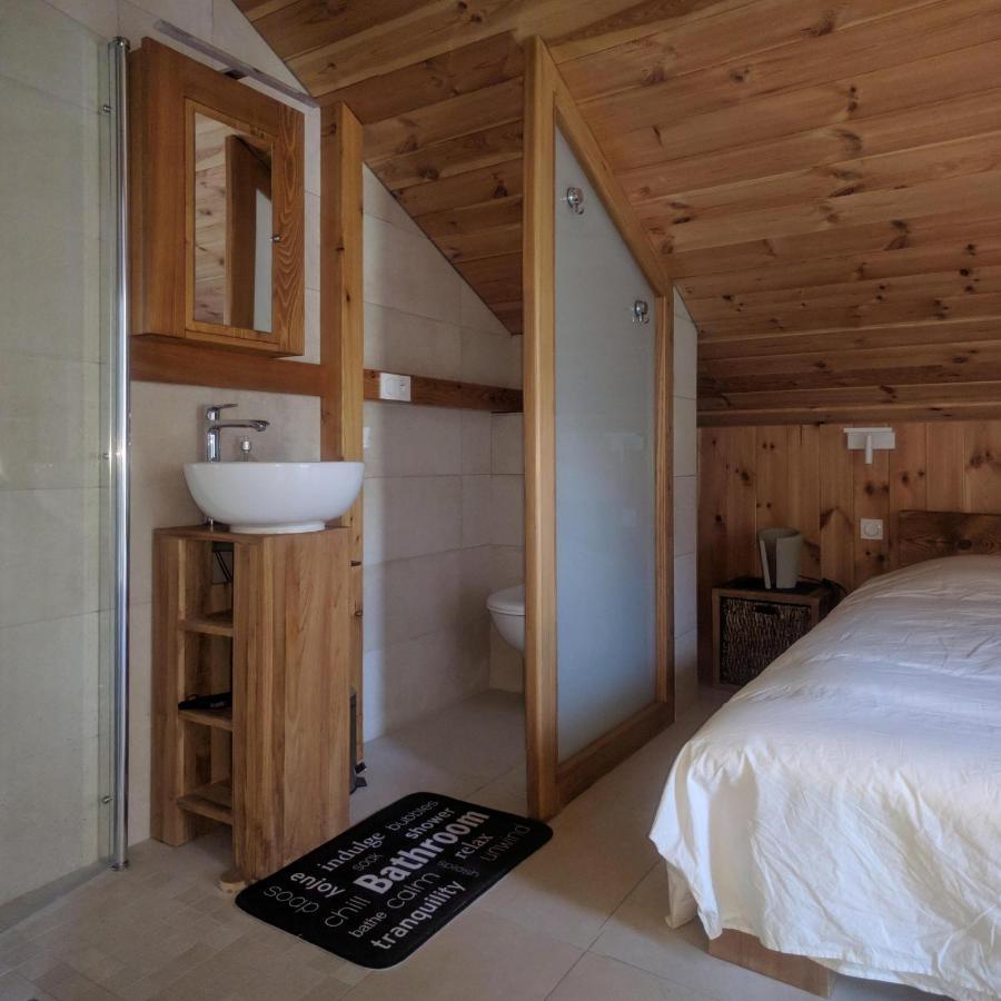 Chalet Les Cols - Chambres avec terrasse&jardin - proche de la nouvelle gare Saint-Jean-de-Maurienne Extérieur photo