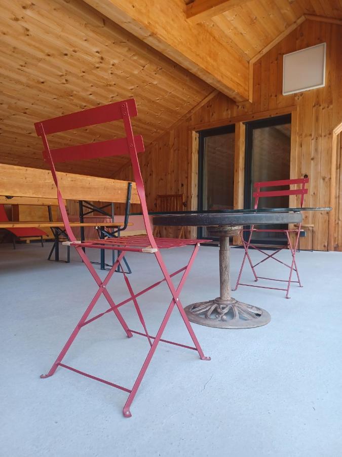 Chalet Les Cols - Chambres avec terrasse&jardin - proche de la nouvelle gare Saint-Jean-de-Maurienne Extérieur photo